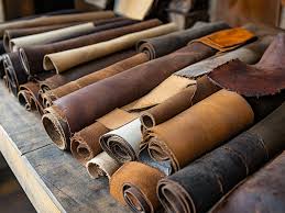 Top Reasons to Choose Genuine Leather Products